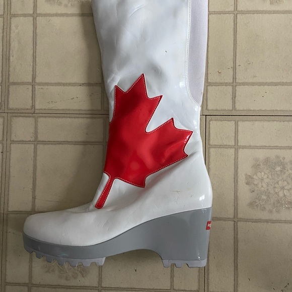 Limited edition rockport boots from the Vancouver Winter Olympics - Picture 2 of 3
